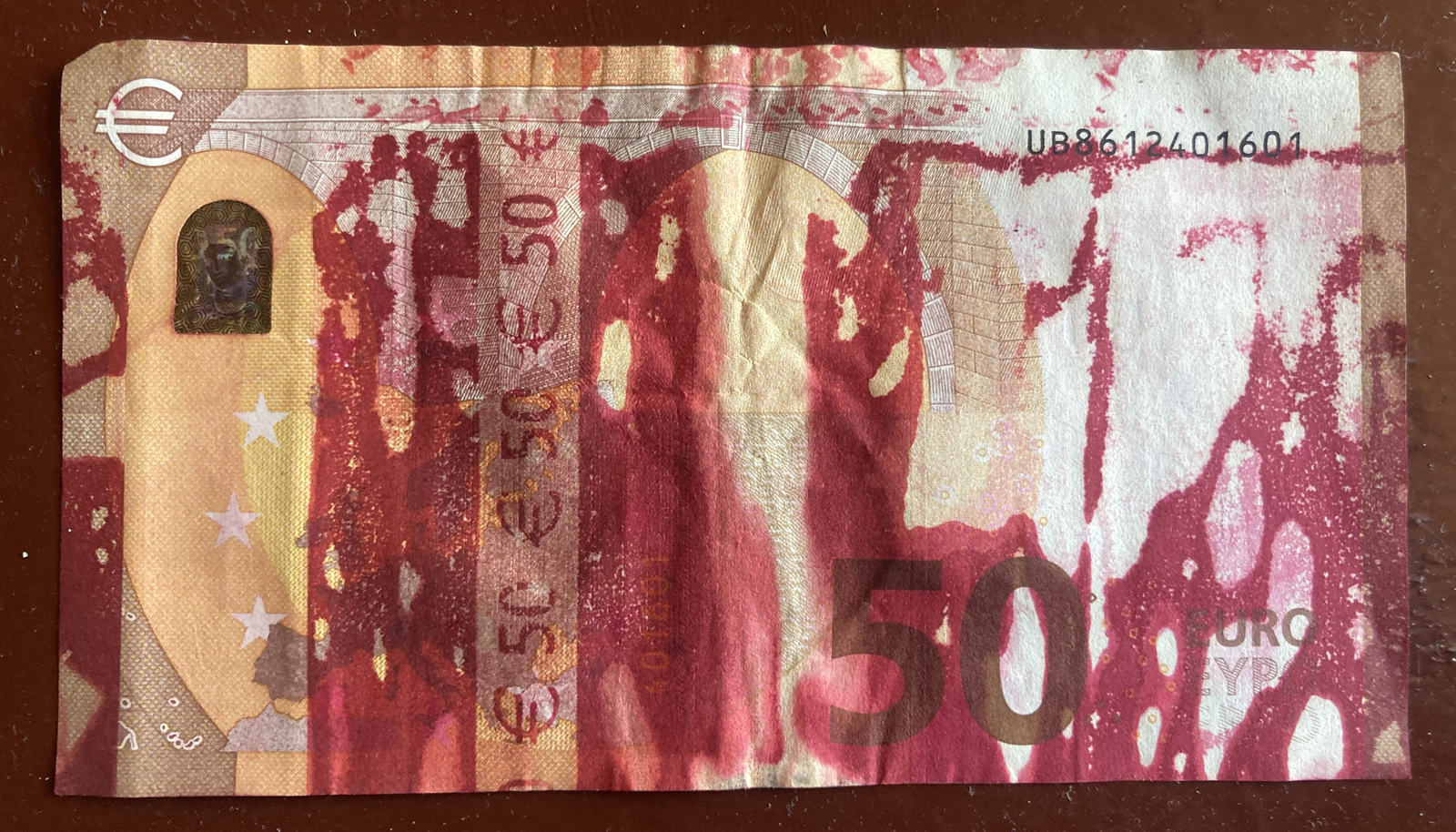 euro banknotes cafe table